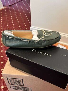 NWT Talbots Loafers - Green leather/Rubber soles - Womens size 11